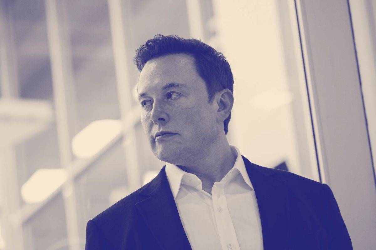 Elon Musk Invites Twitter Software Developers to Friday Meeting