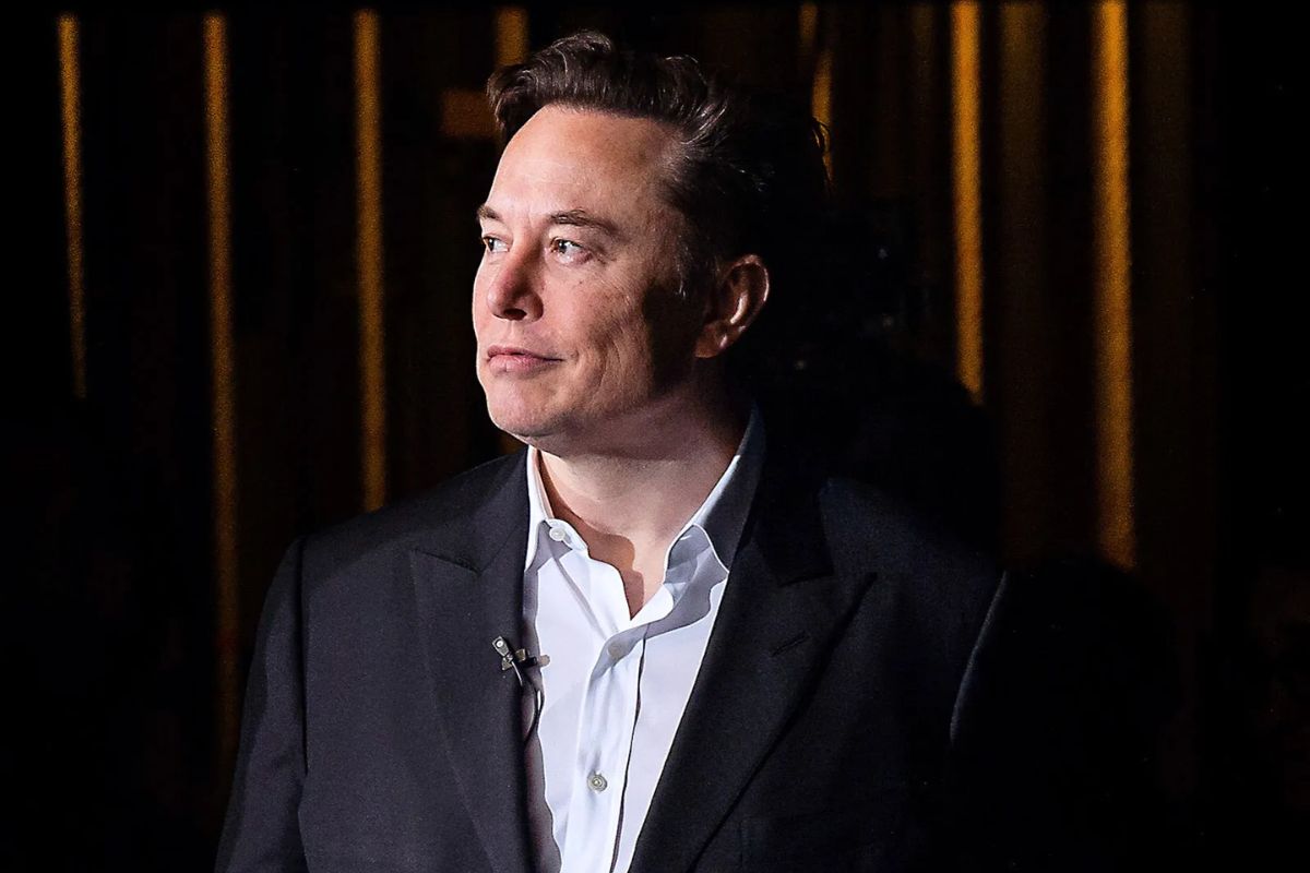 Elon Musk Supports Twitter's Bold Fact-Checking Experiment
