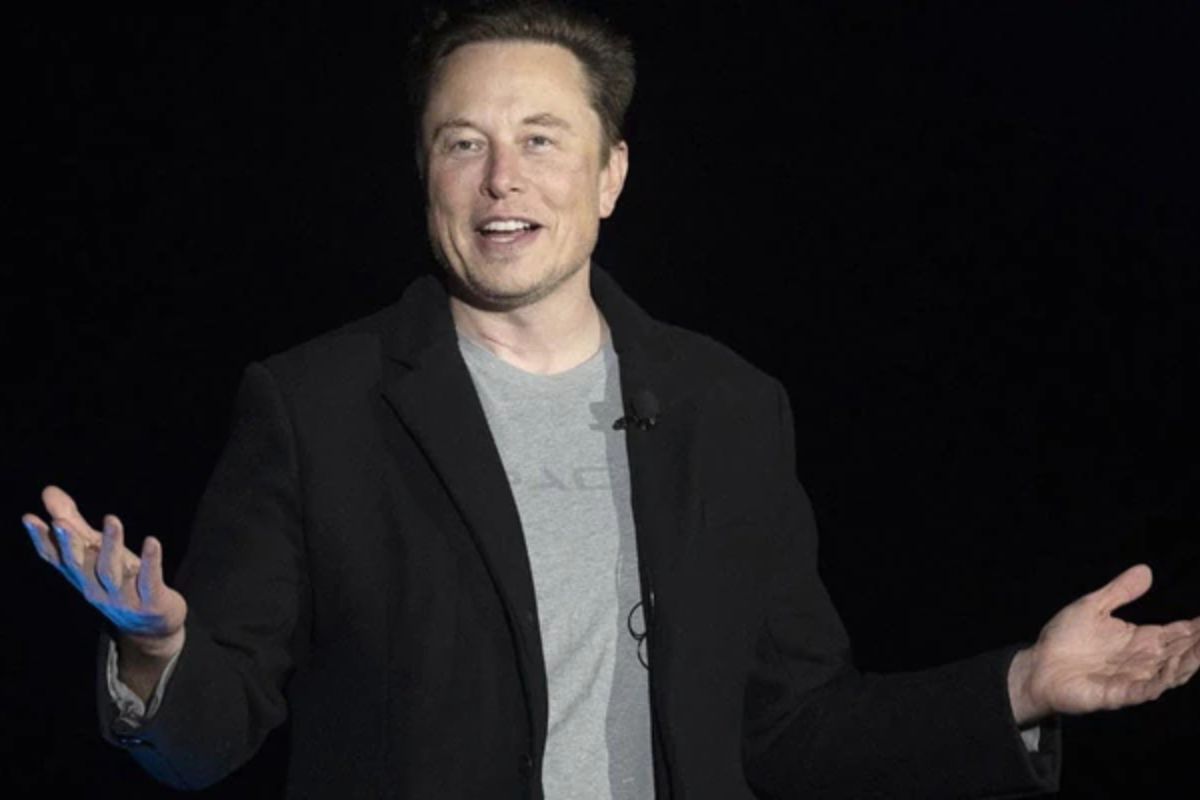 Elon Musk Sells Another Massive Amount of Tesla Stock