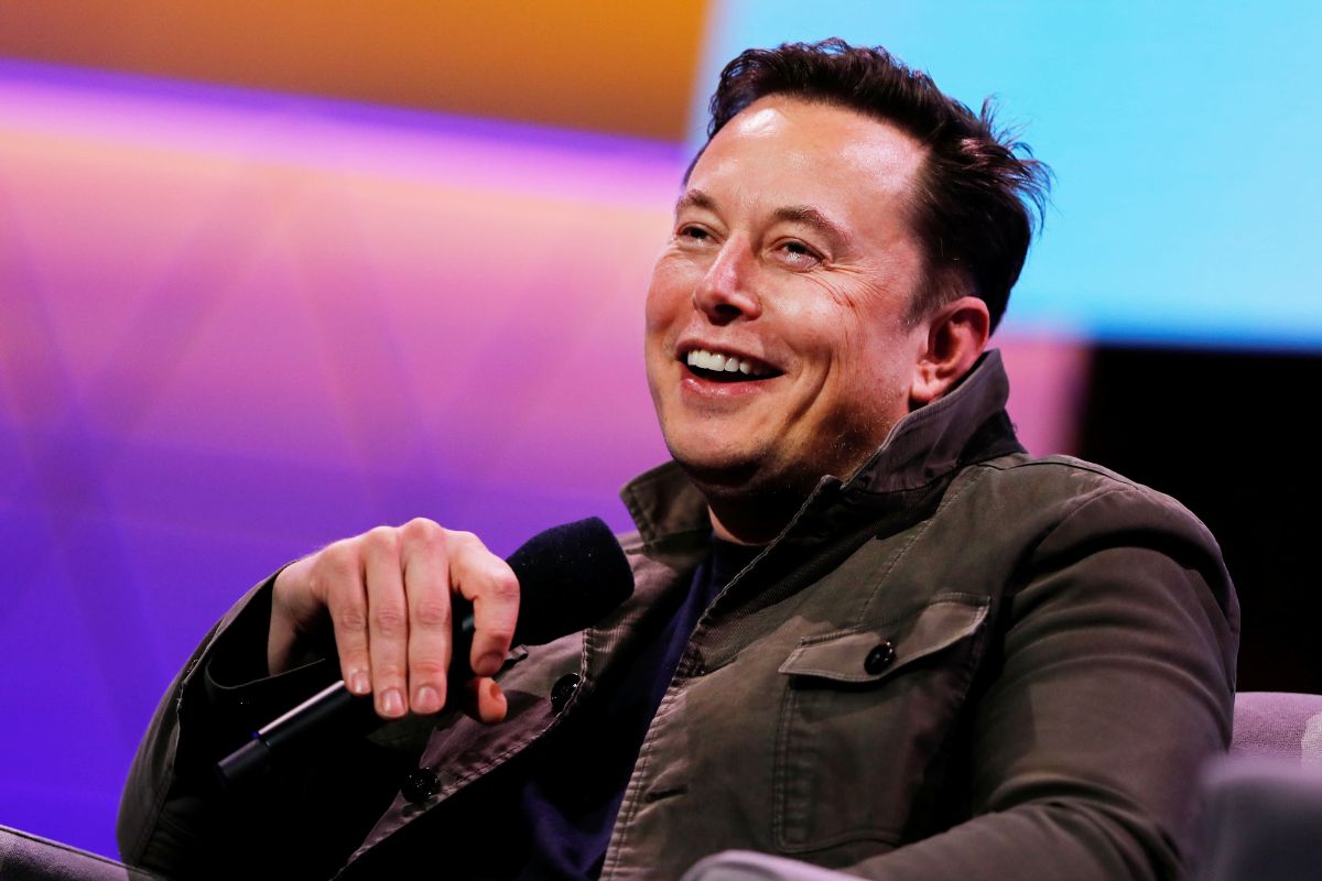 Elon Musk is Looking for New Twitter Investors